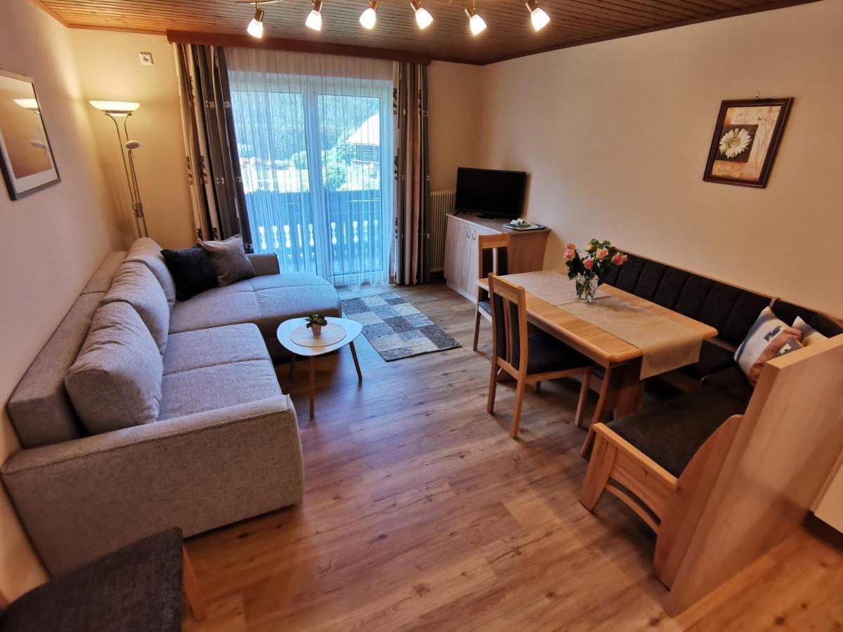 Pension & Ferienwohnung Sonnleiten Gnesau Extérieur photo