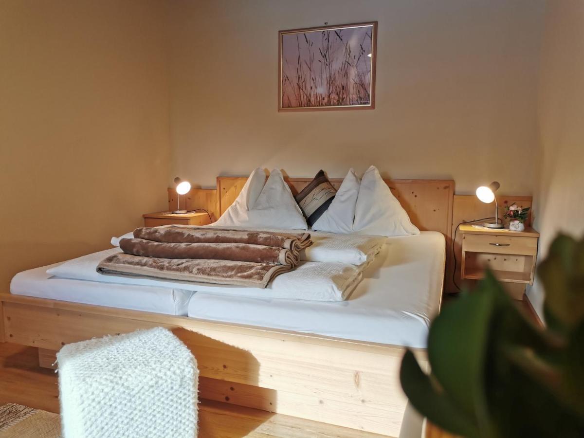 Pension & Ferienwohnung Sonnleiten Gnesau Extérieur photo