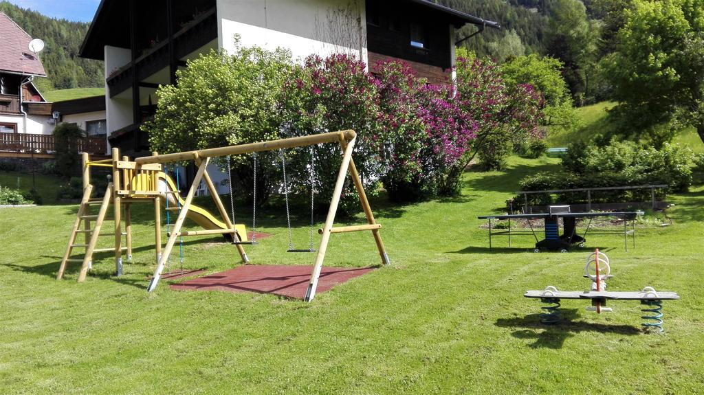 Pension & Ferienwohnung Sonnleiten Gnesau Extérieur photo