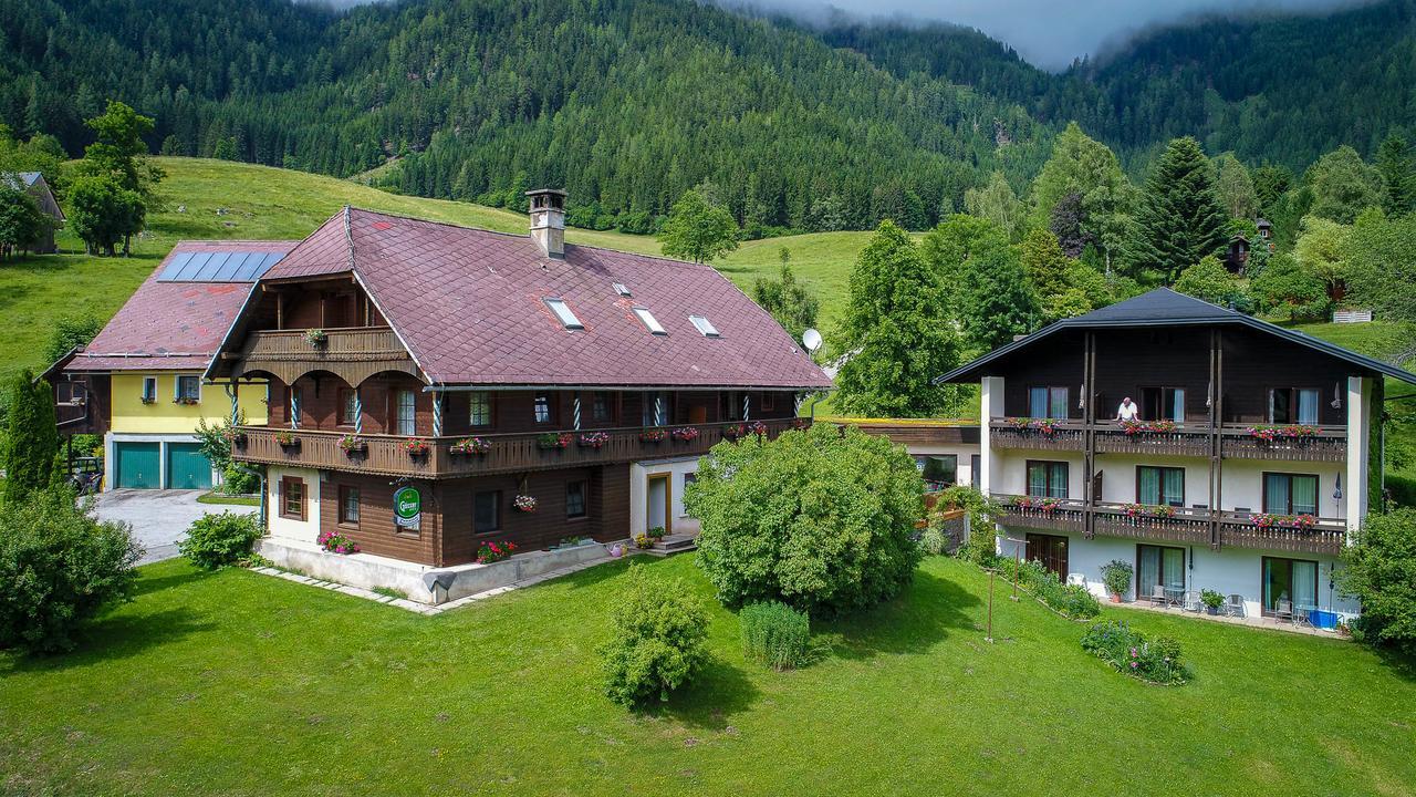Pension & Ferienwohnung Sonnleiten Gnesau Extérieur photo