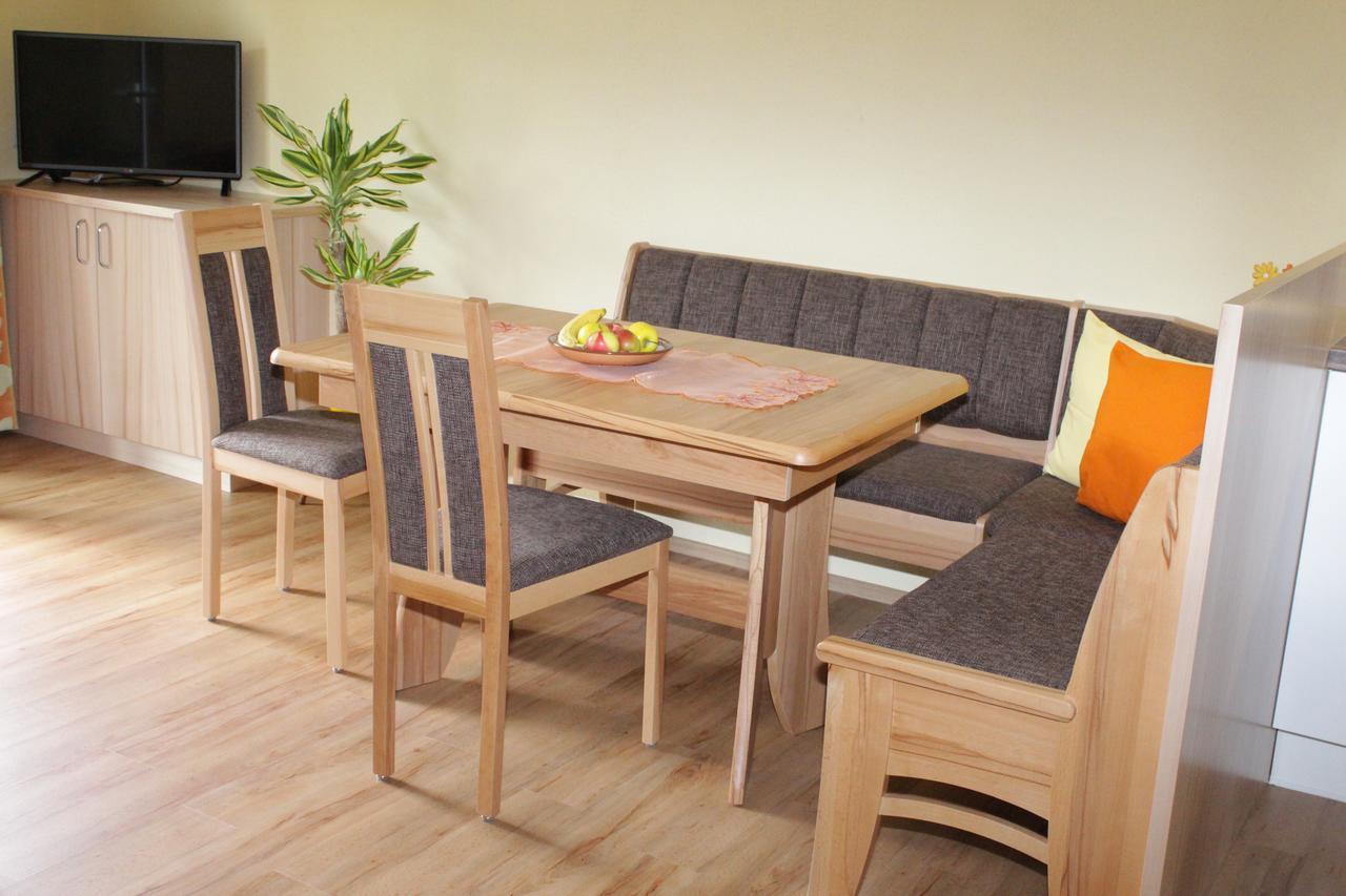 Pension & Ferienwohnung Sonnleiten Gnesau Extérieur photo