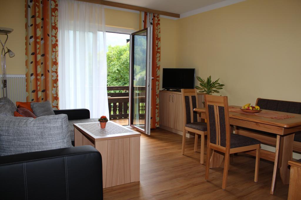 Pension & Ferienwohnung Sonnleiten Gnesau Chambre photo